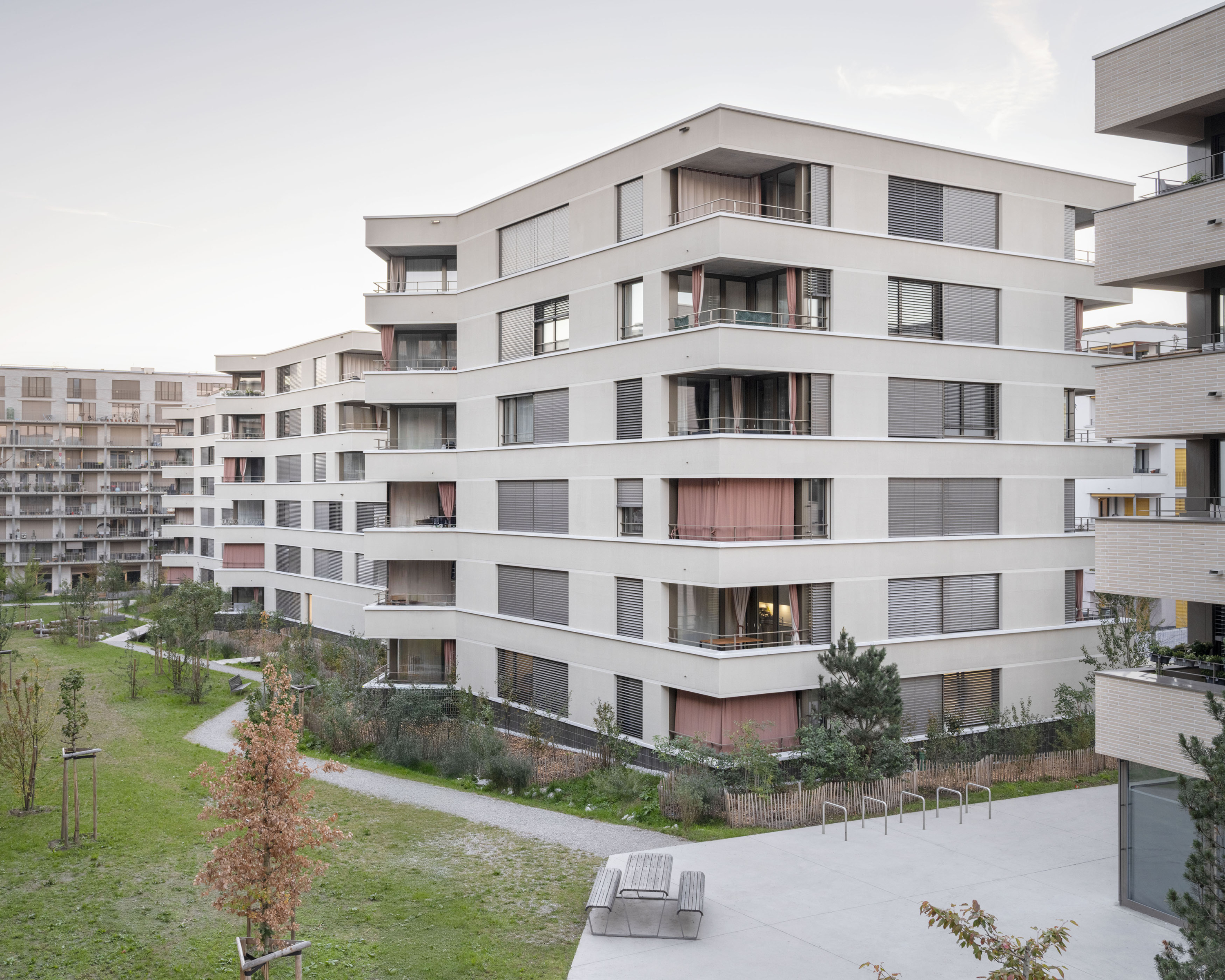 1713_PUB__exterieur_4©PONT12-1