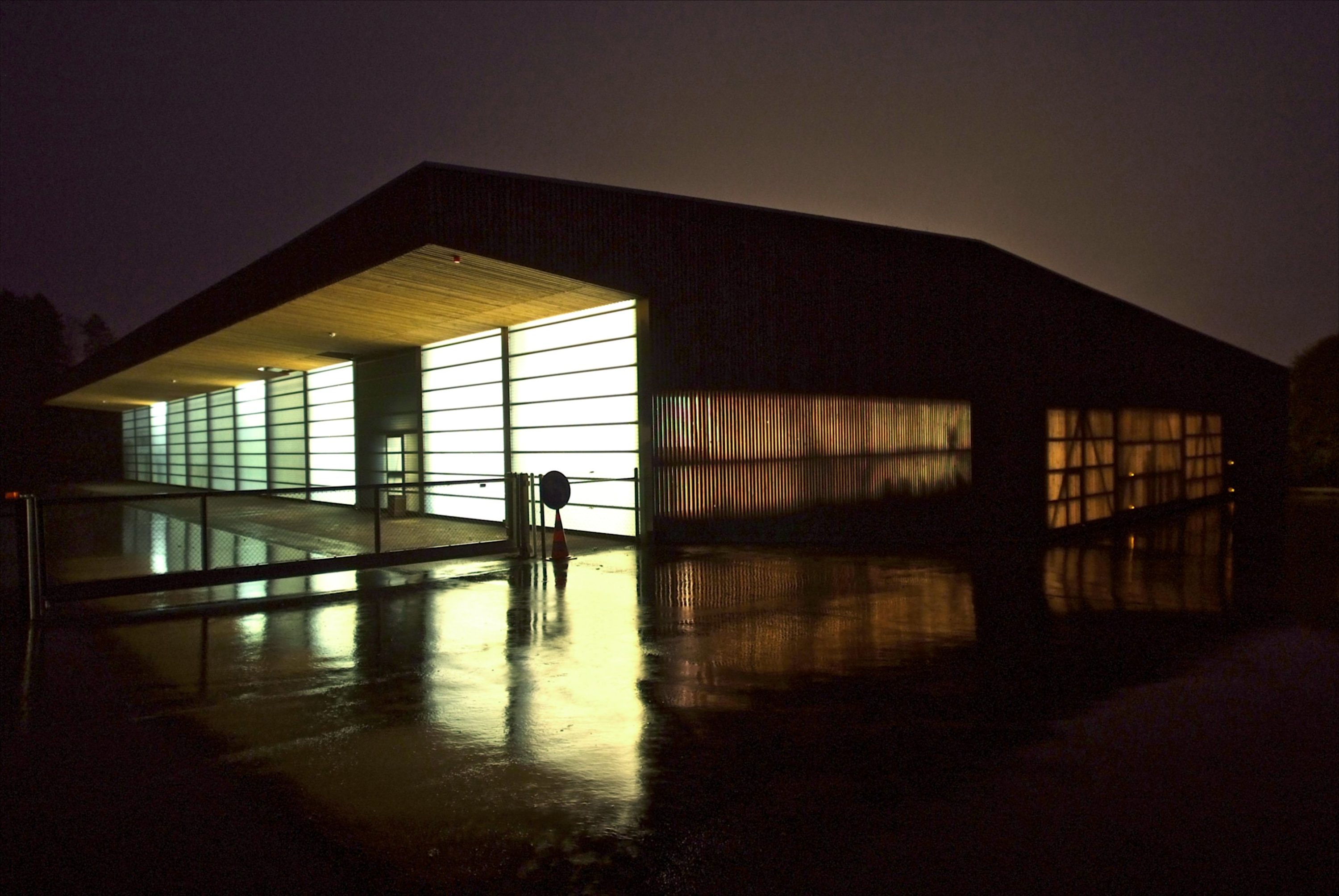 0325-complexe_manloud-exterieur©Fred_Hatt-3